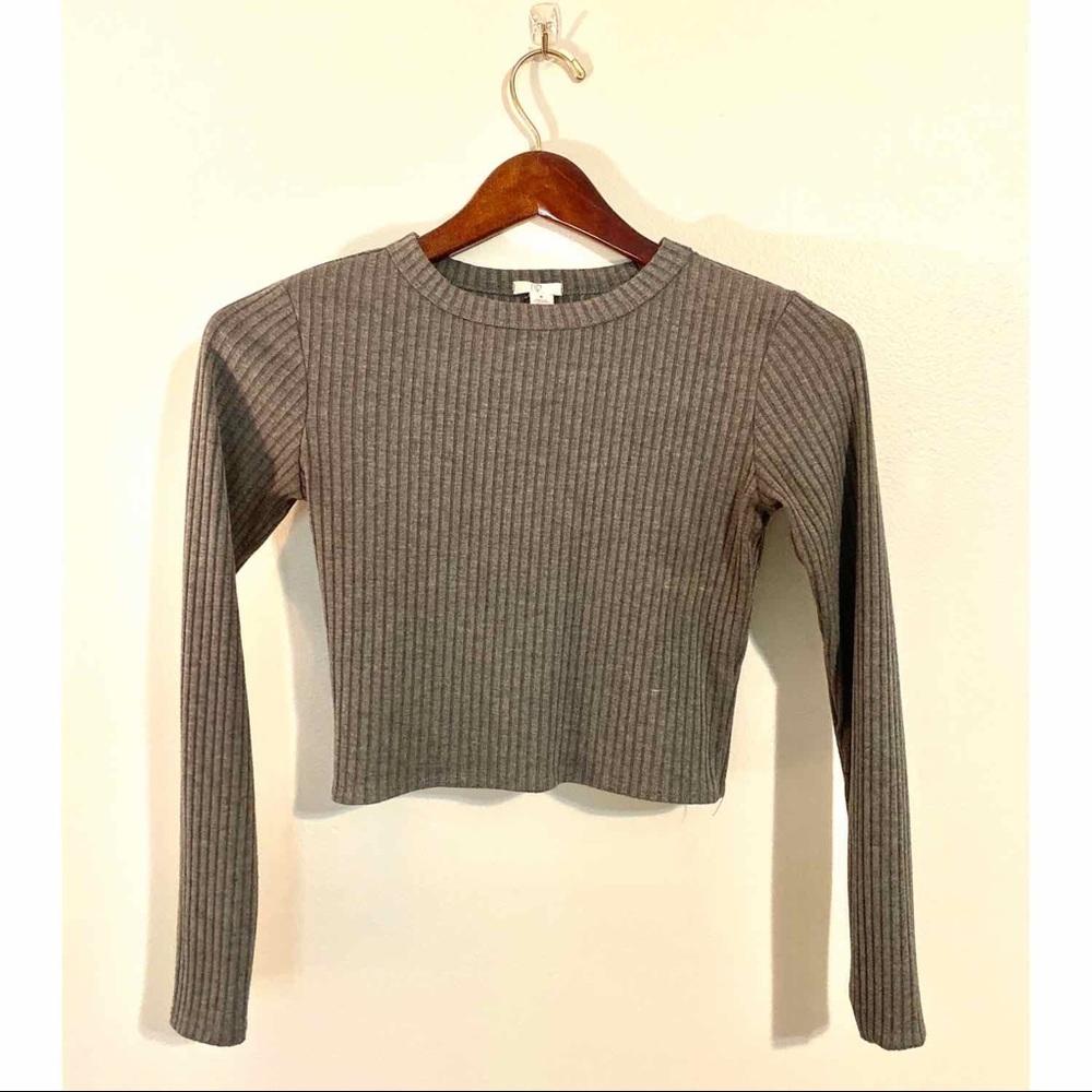 BP Cropped sweater